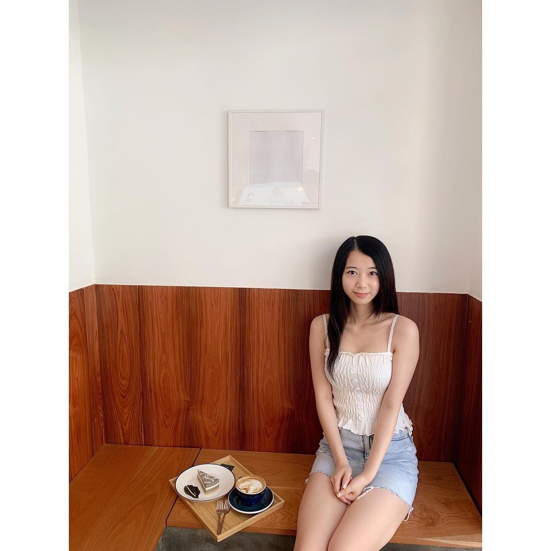 男校白滑長腿Miss