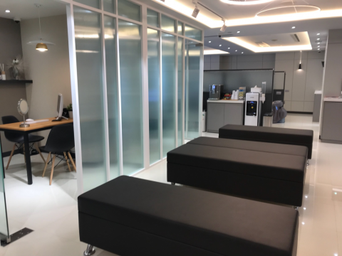 skin and beam 顧問 hard sell針